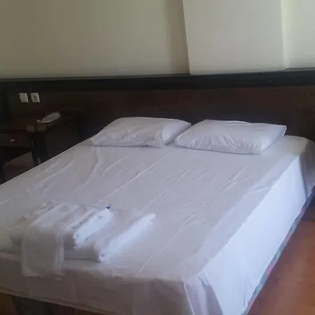 Hotell Pinus 3*