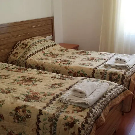 Hotell Pinus 3*